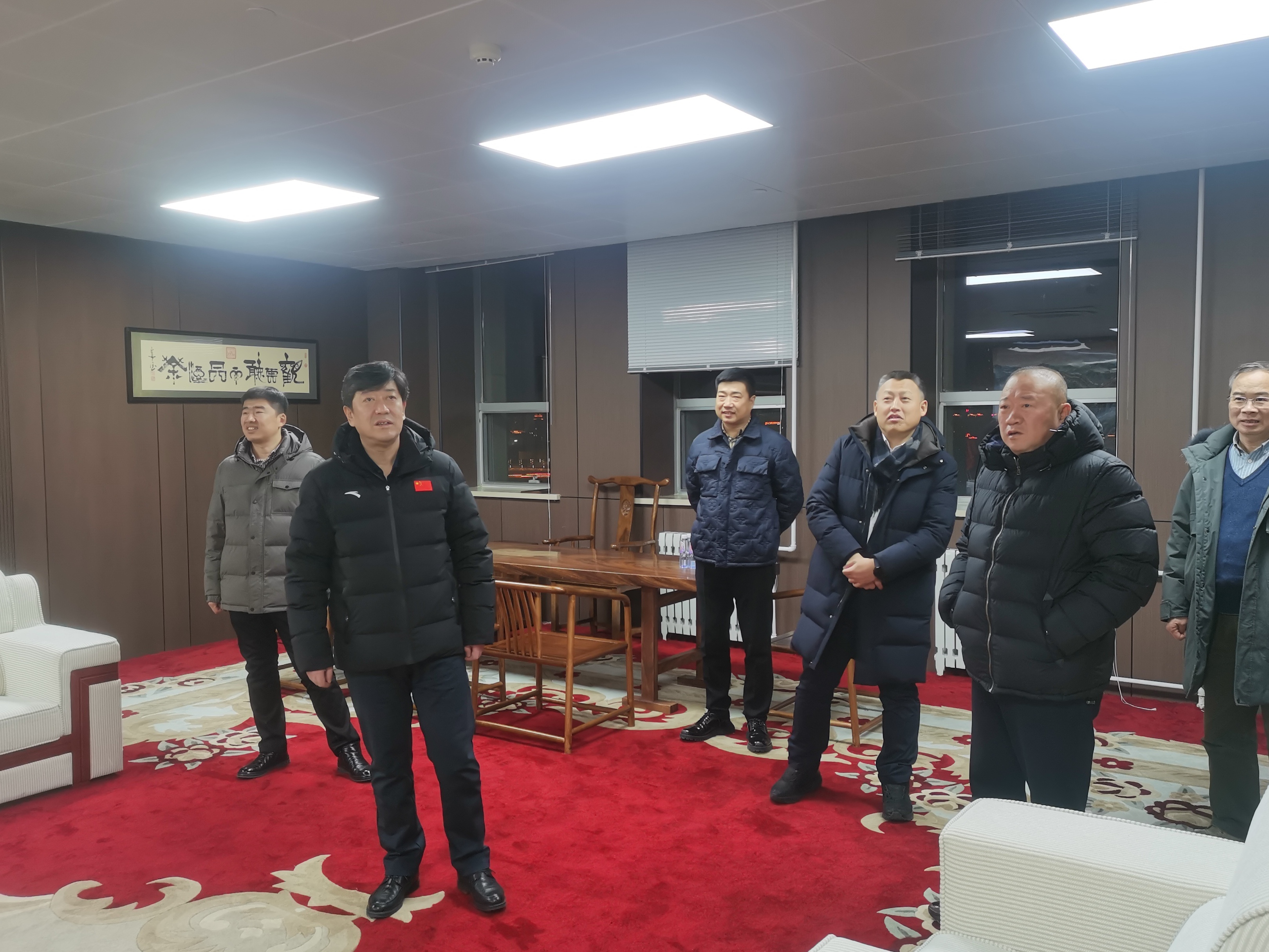 2024年2月4日 大慶市薩爾圖區(qū)區(qū)委書(shū)記、區(qū)長(zhǎng)等一行到公司調(diào)研